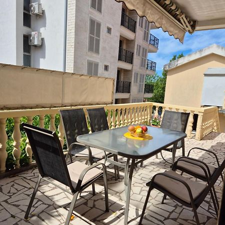 Mali Milocer Bay Accommodation Свети-Стефан Экстерьер фото