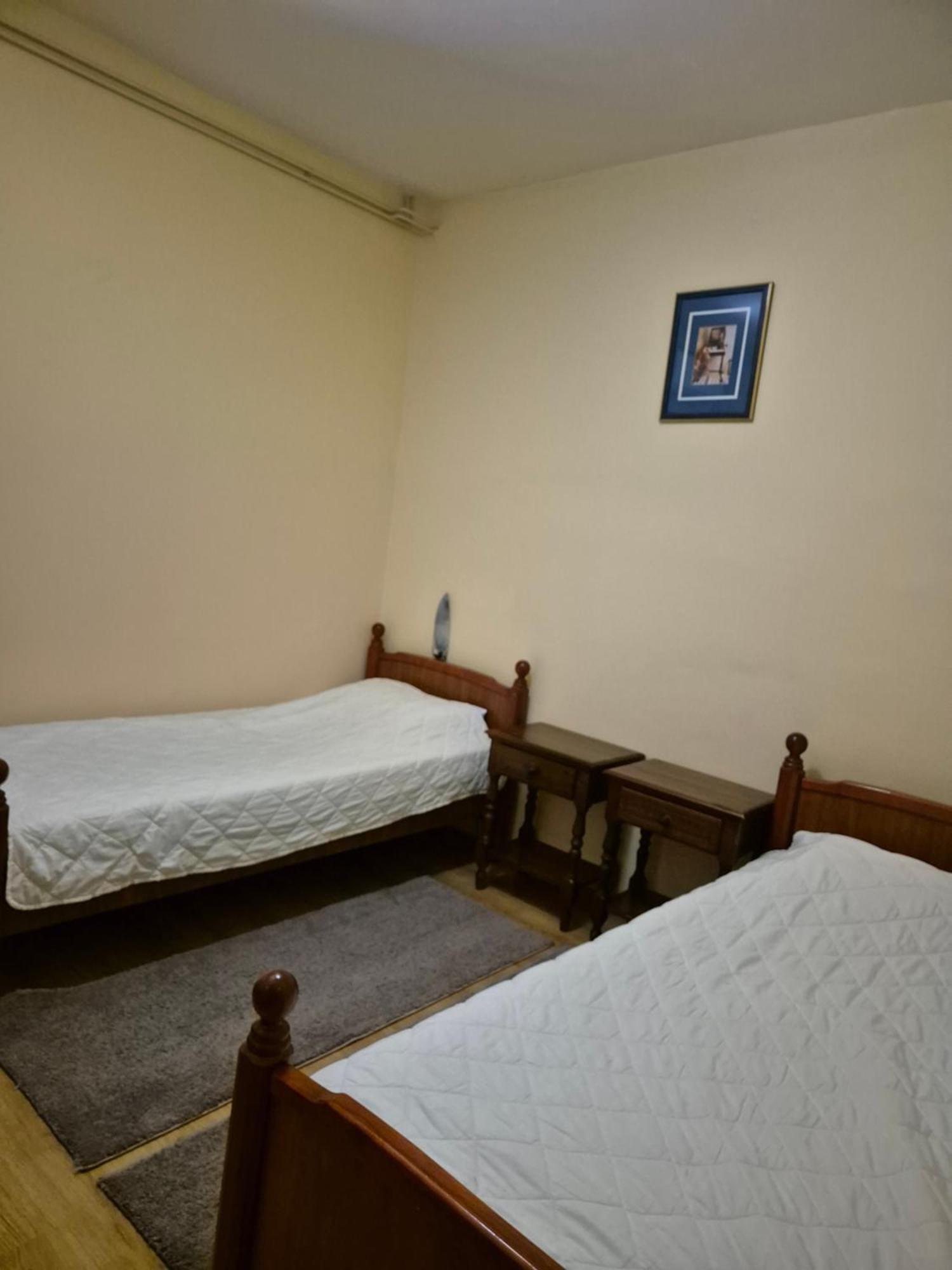 Mali Milocer Bay Accommodation Свети-Стефан Номер фото